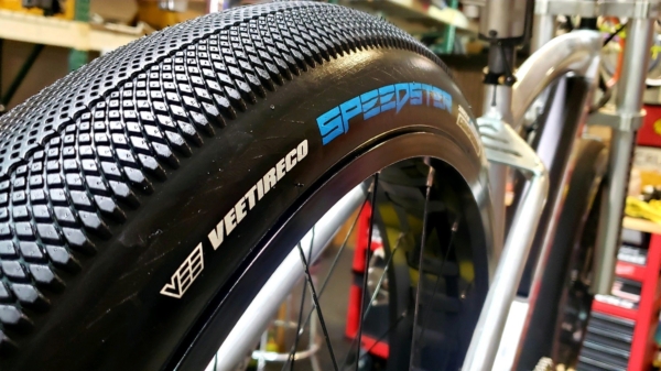 Vee Speedster tires 26 x 2.8" SET OF 2 - Image 2