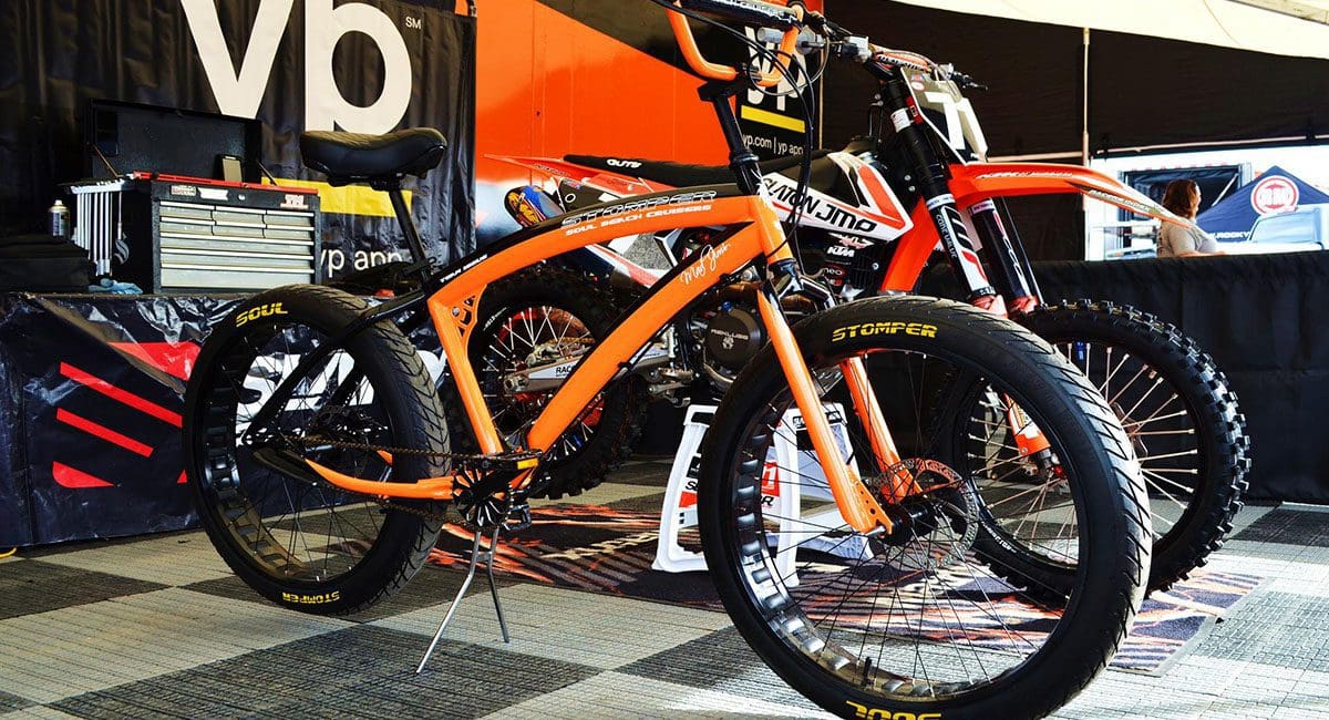 A black and white checkered floor featuring an SOULFAST emblem in the center.